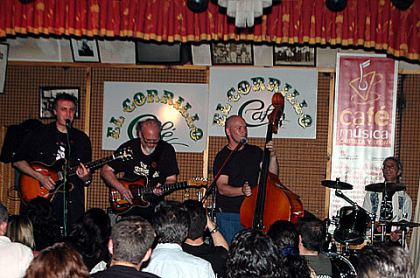 Bulldog Rock and Roll Session. El Corrillo. 11 de abril de 2008.