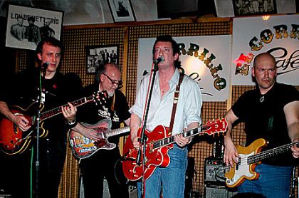 Bulldog Rock and Roll Session. Santi voz en 'Summertime Blues'.