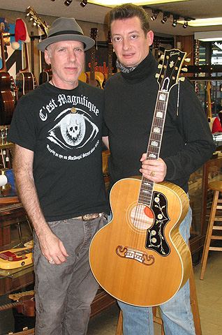 New York 2010. Con Zeke Schein de Matt Umanov guitars. 15 años después 'Back to the City'